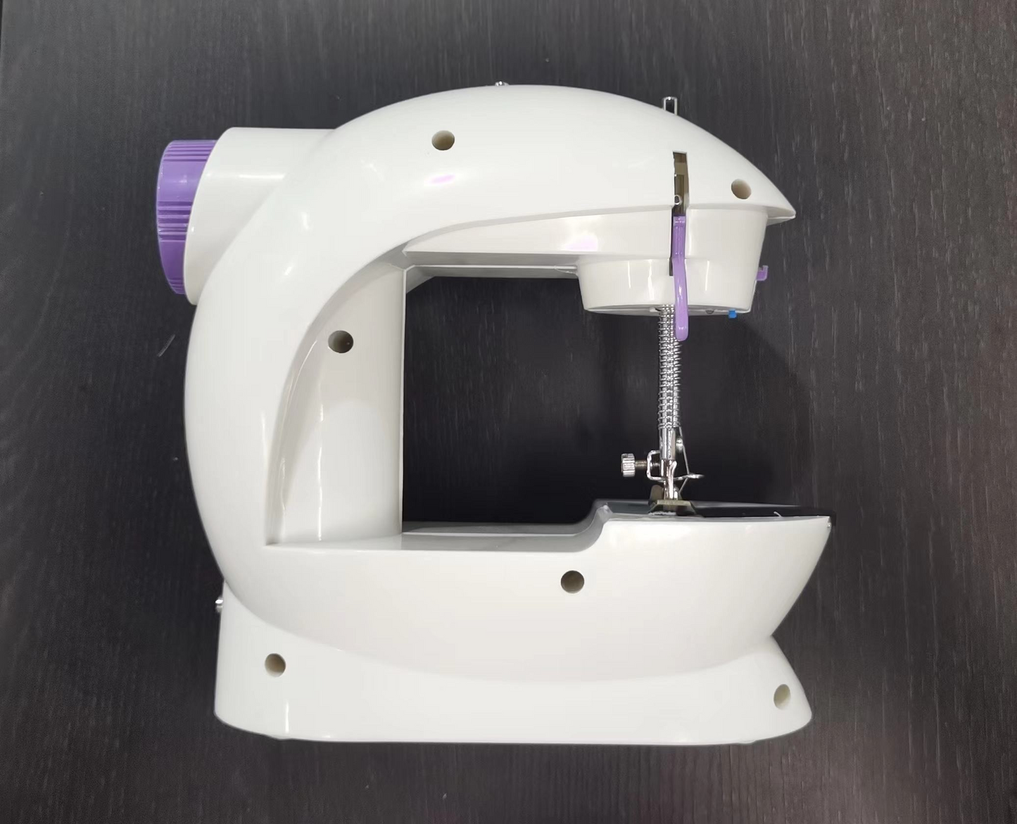 Household sewing machine mini desktop portable sewing machine with handle